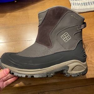 Columbia snow boots